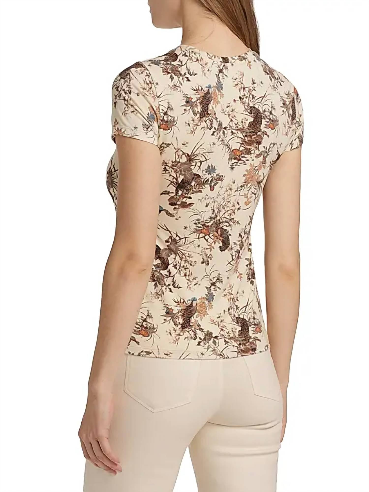 L'Agence - Ressi Fitted Round Neck Short Sleeve Top - beige - clothing - patterned