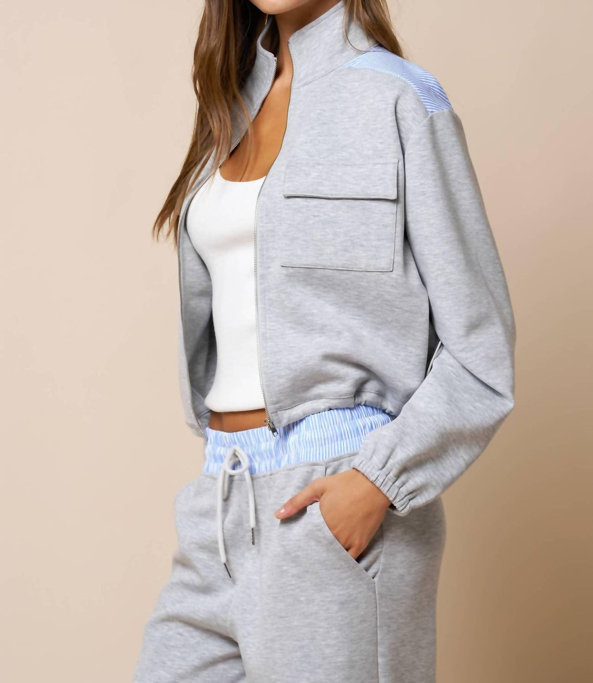 Lalavon - Color Block Zip Up Mock Neck Sweatshirt