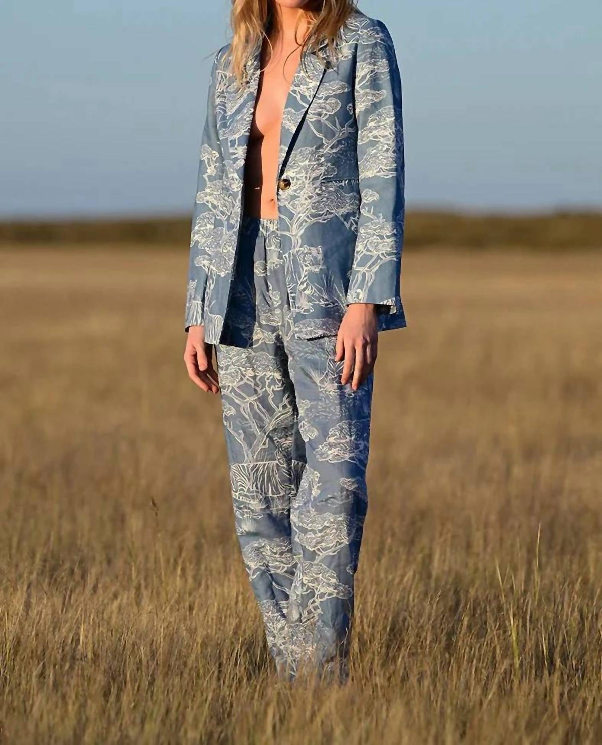 Las Sureñas - Safari Blazer