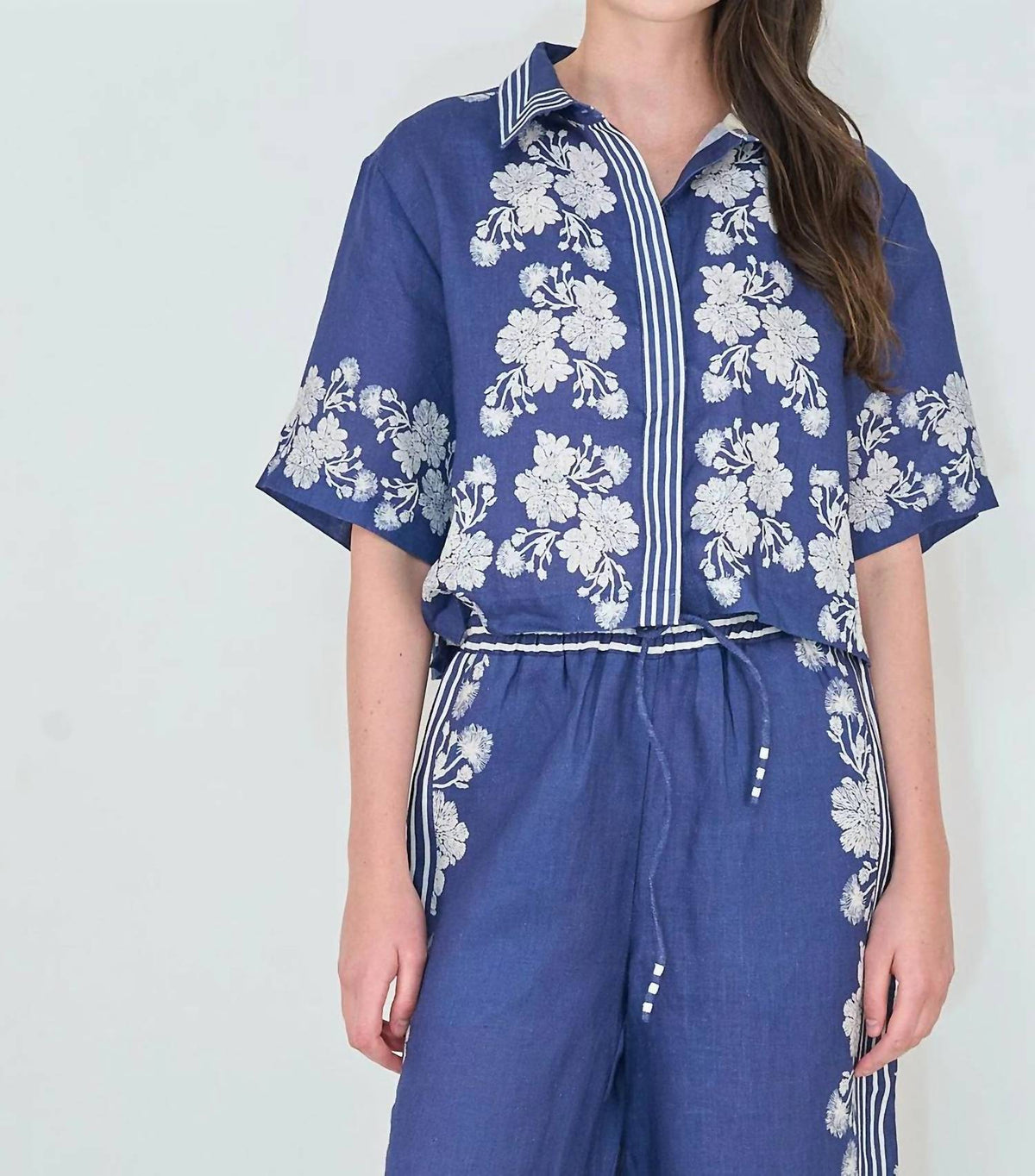Las Sureñas - Short-sleeve Linen Shirt