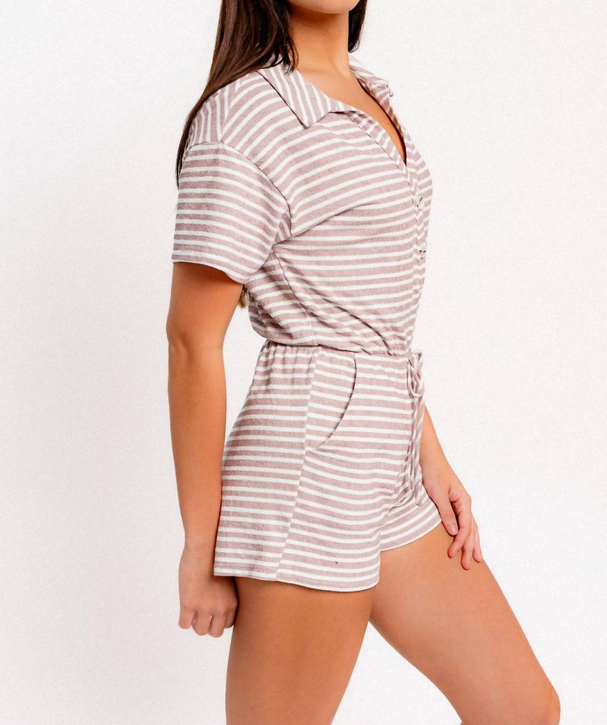 Le Lis - collared short sleeve romper