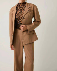 Le Lis - Structured Shoulder Fit And Flare Blazer