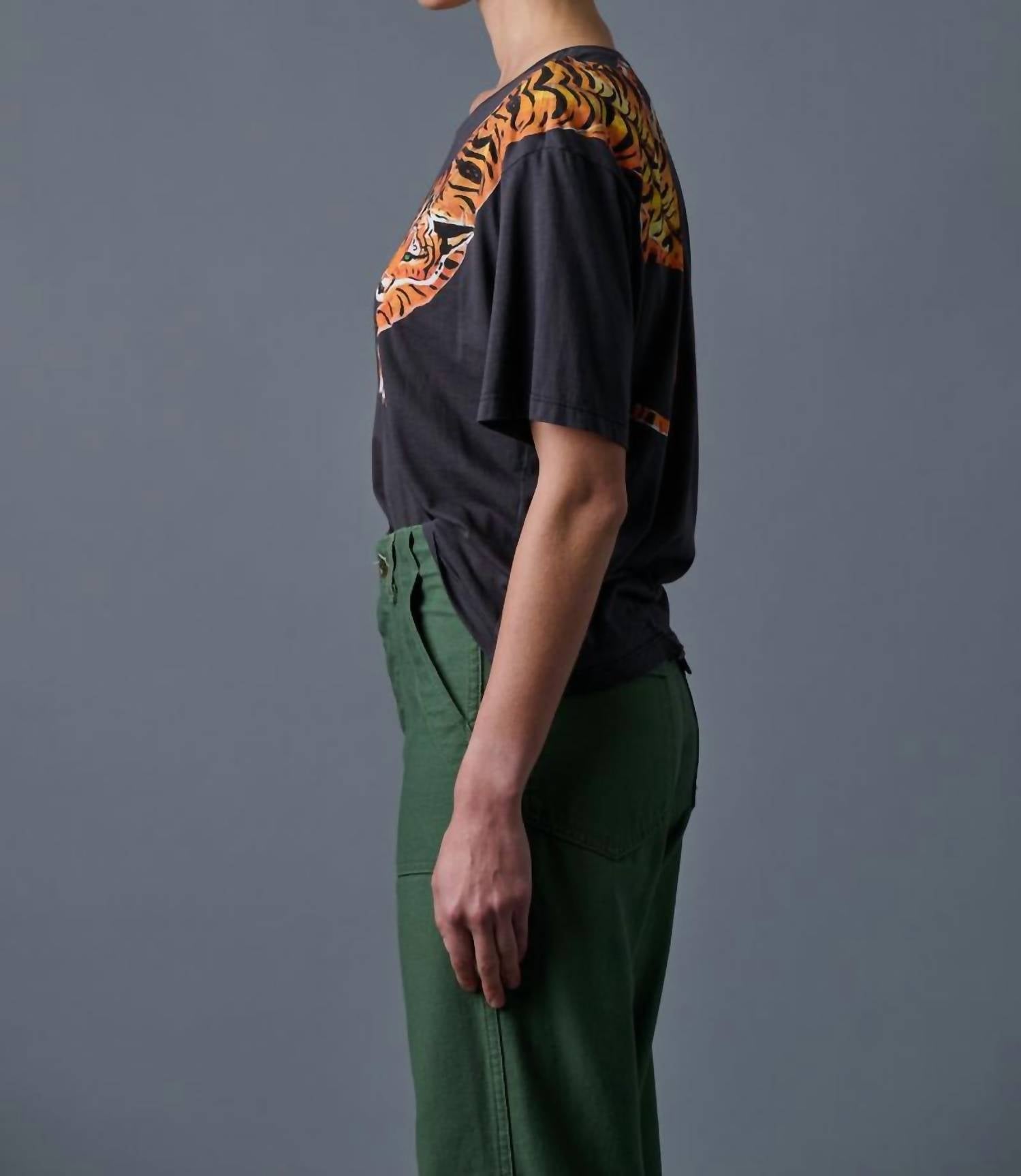 Le Superbe - Scratching Tiger Tee - black - clothing - cotton
