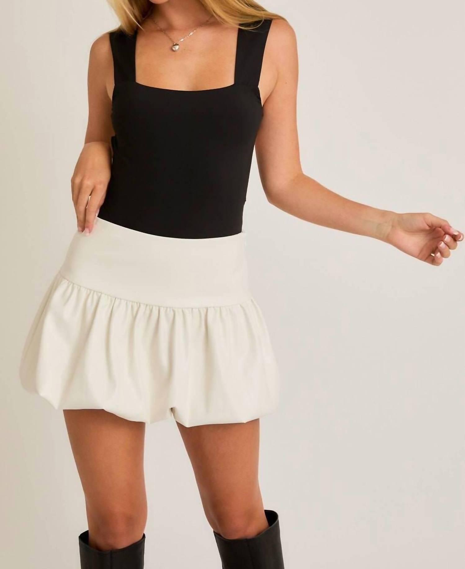 Lelis - Missy Open Back Bow Bodysuits - black - bodysuits - clothing