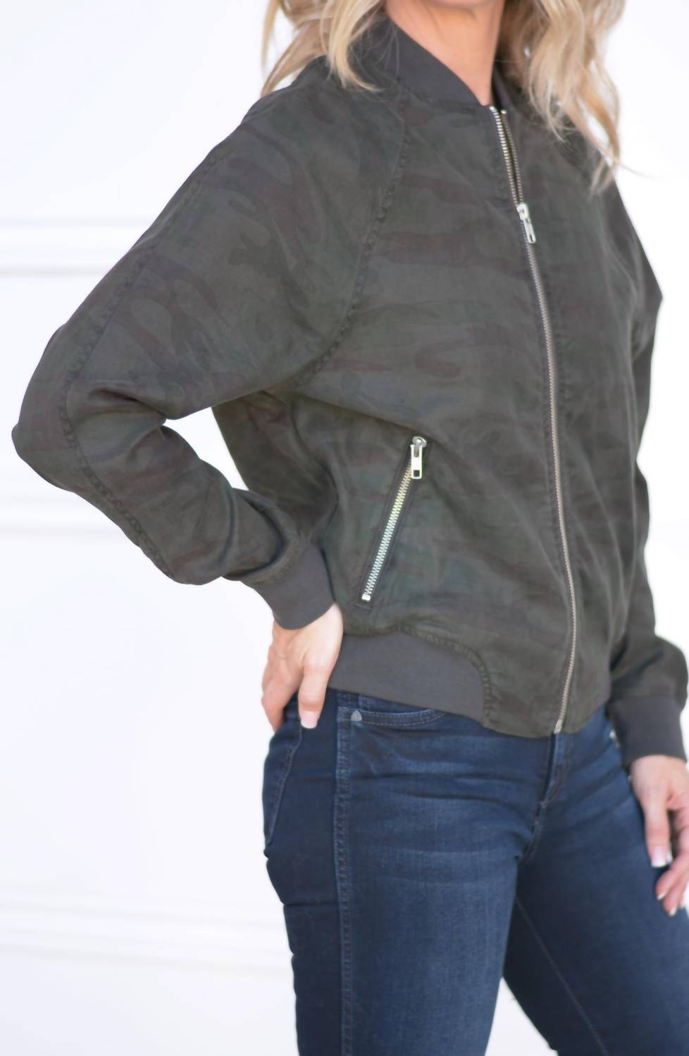 Remy Linen Bomber