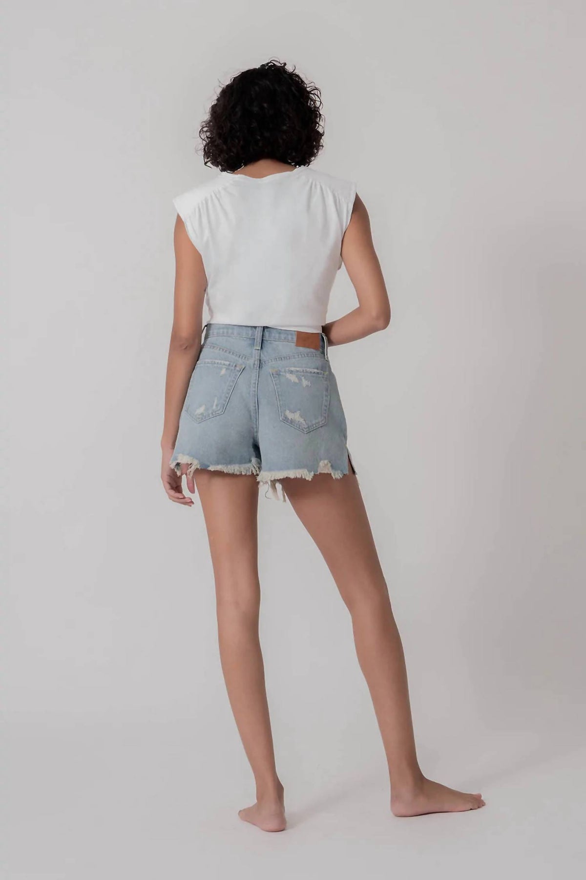 Level99 - Sunkissed Nose Darling Short