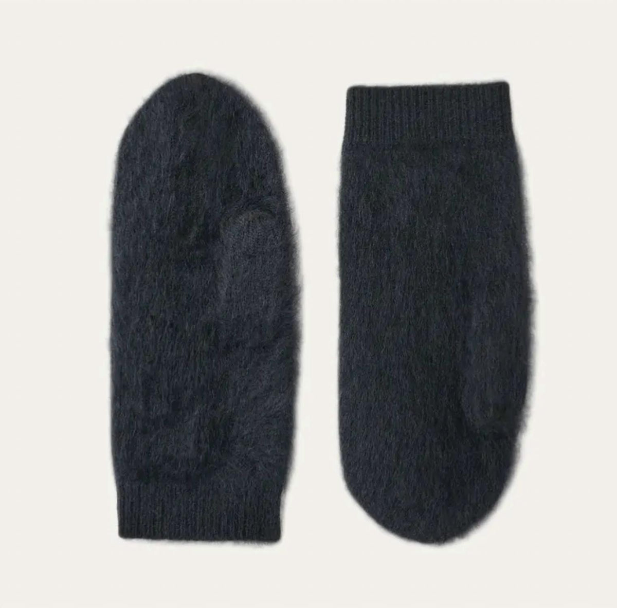 Lisa Yang - Brushed Mittens