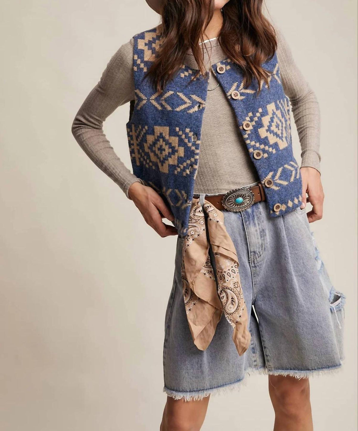 Listicle - Shani Button Vest
