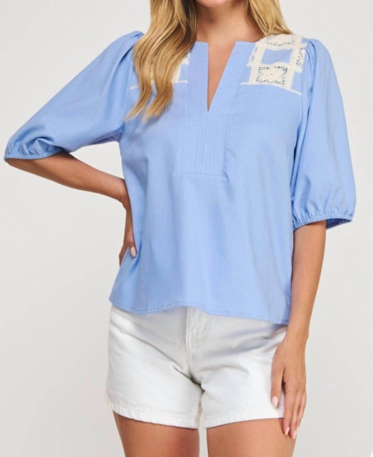 Liv - Crochet V-neck Blouse