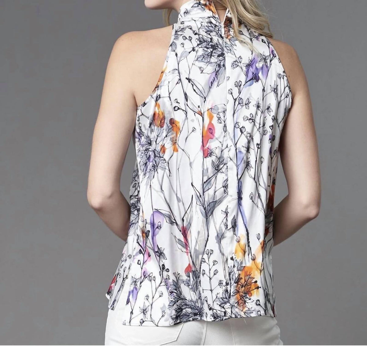 Lola & Sophie - HIGH NECK SLEEVELESS BLOUSE