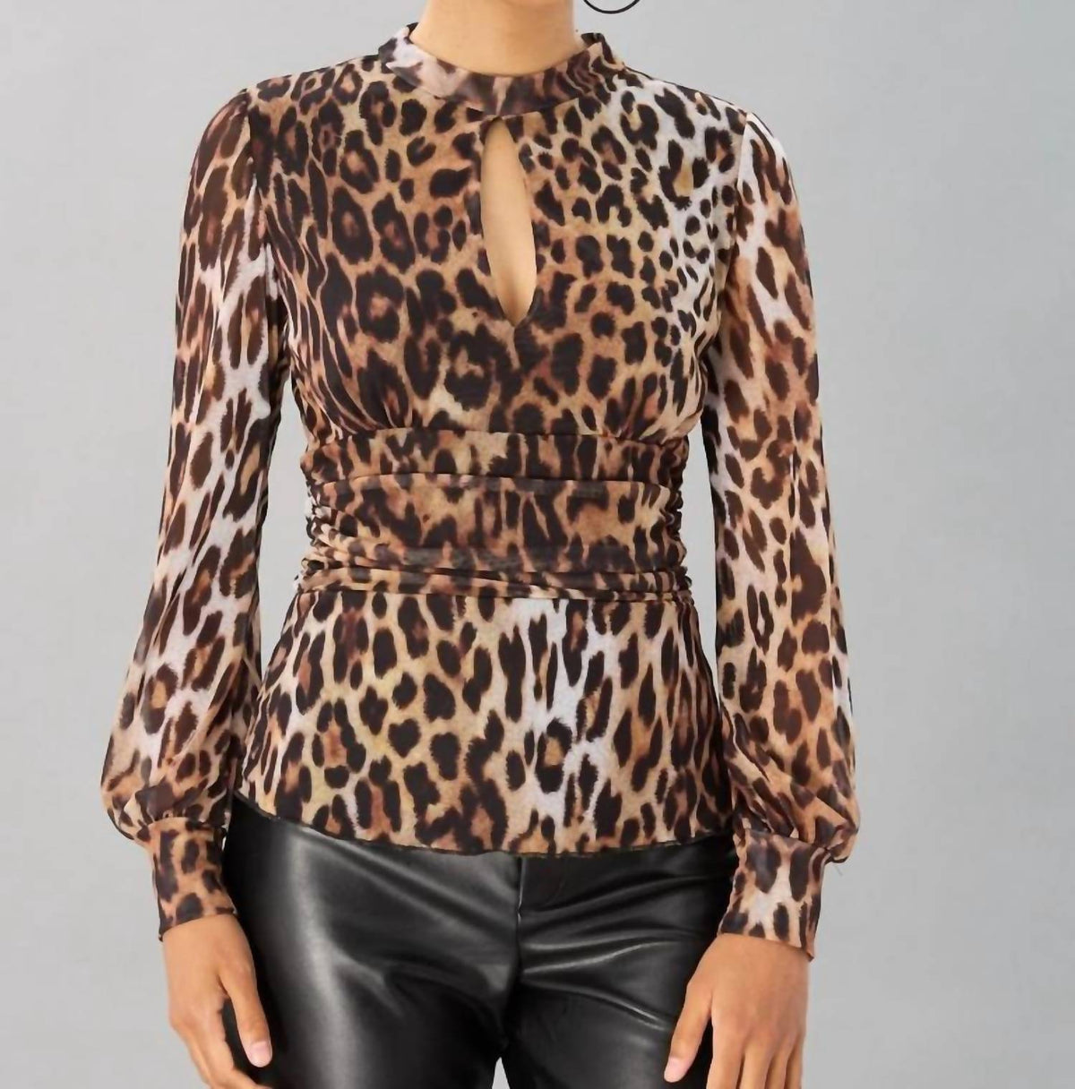 Lola & Sophie - Leopard Mesh Keyhole Top