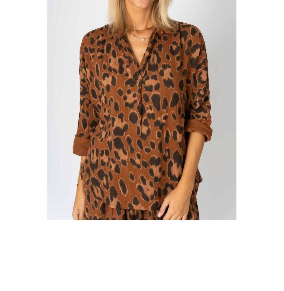 Look Mode Usa - Cheetah Print High Low Pullover Top