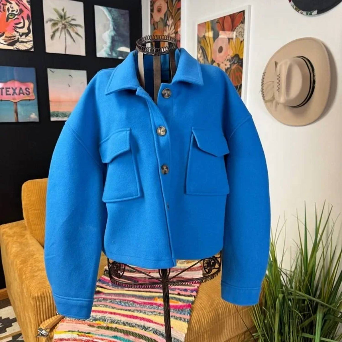 Love Tree - Women's Cropped Button Down Jacket