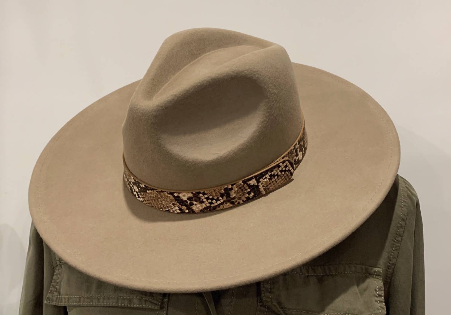 Lucca - Women's Snake Trim Fedora Hat - accessories - beige - hats