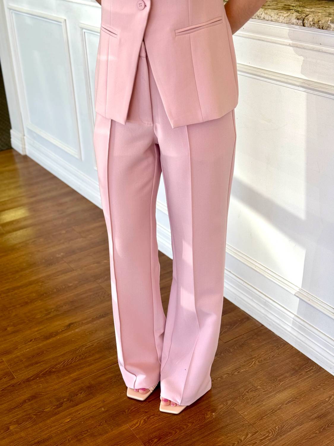 Lucy Paris - Tara Pant