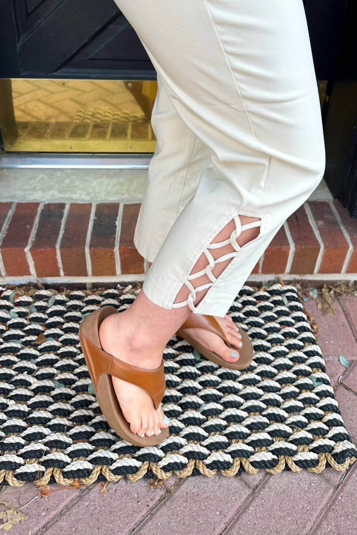 Lulu - B - Bangladine Pull - on Capri Pants - ankle - beige - clothing