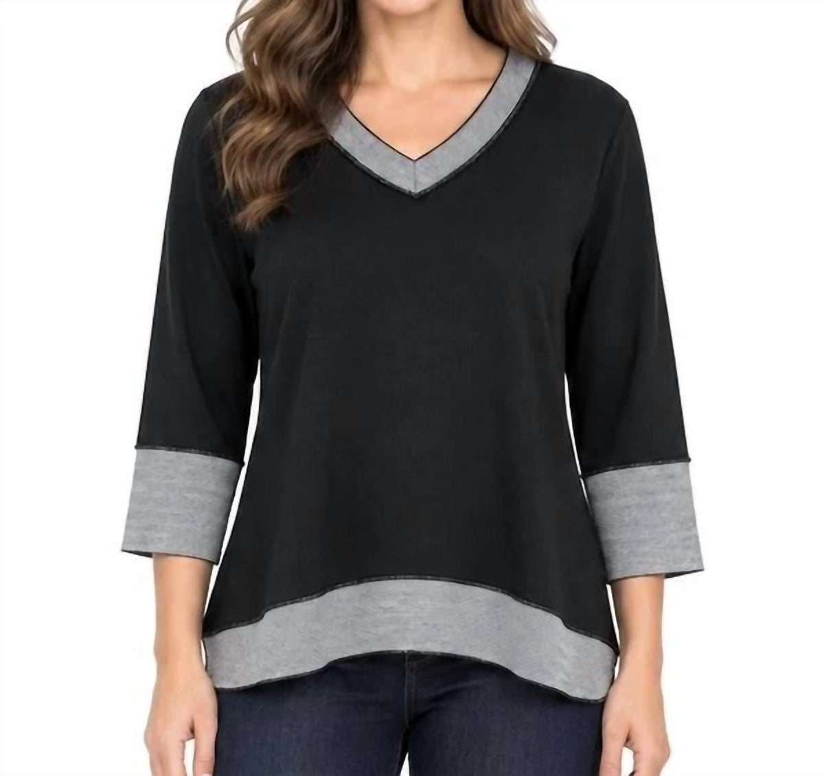 Lulu-B - V-neck Button-back Top