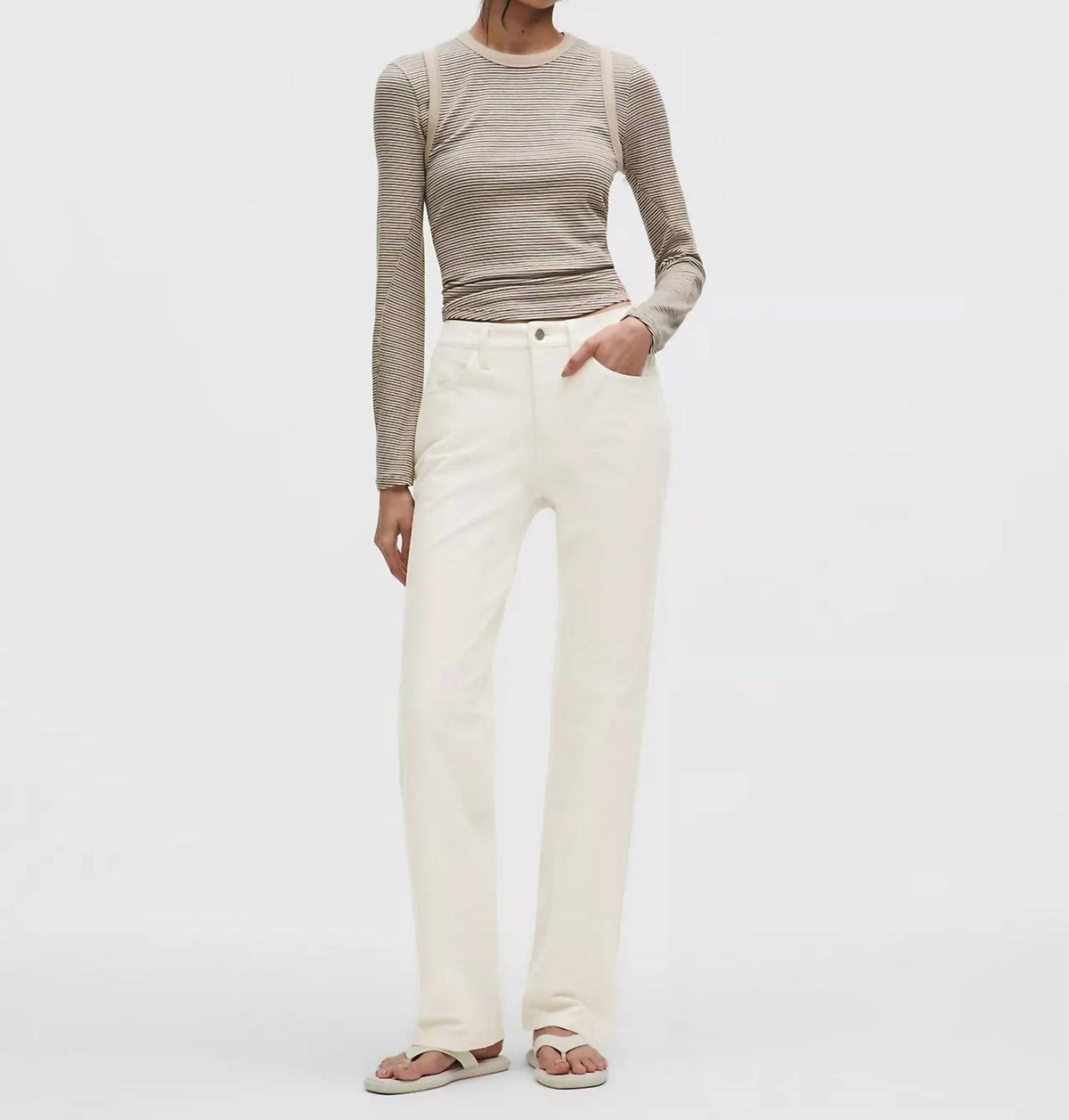 Lululemon - Easy Five Mid-Rise Relaxed Straight Pant