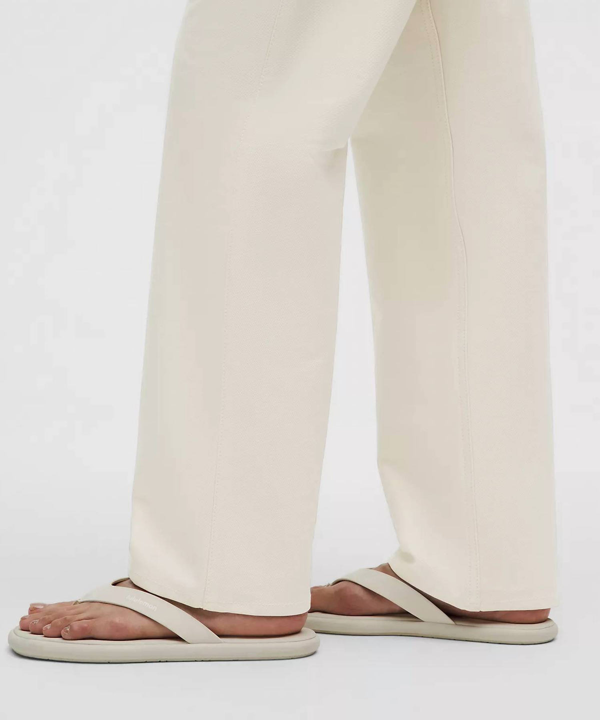 Lululemon - Easy Five Mid-Rise Relaxed Straight Pant