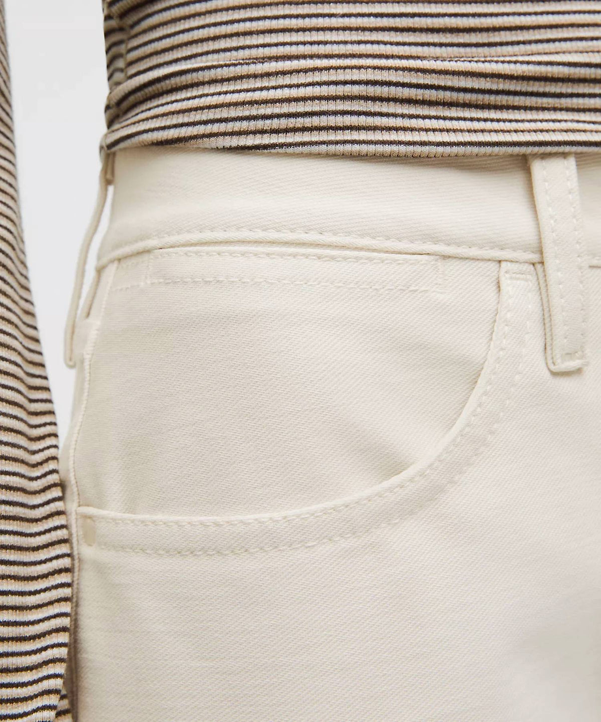 Lululemon - Easy Five Mid-Rise Relaxed Straight Pant