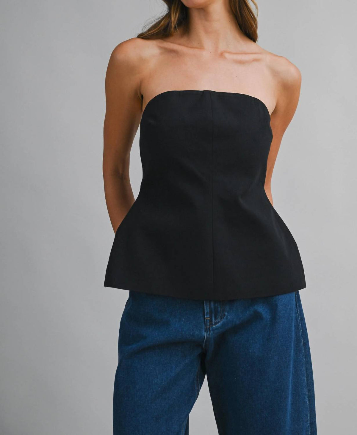 Luvee - Strapless Hourglass Top