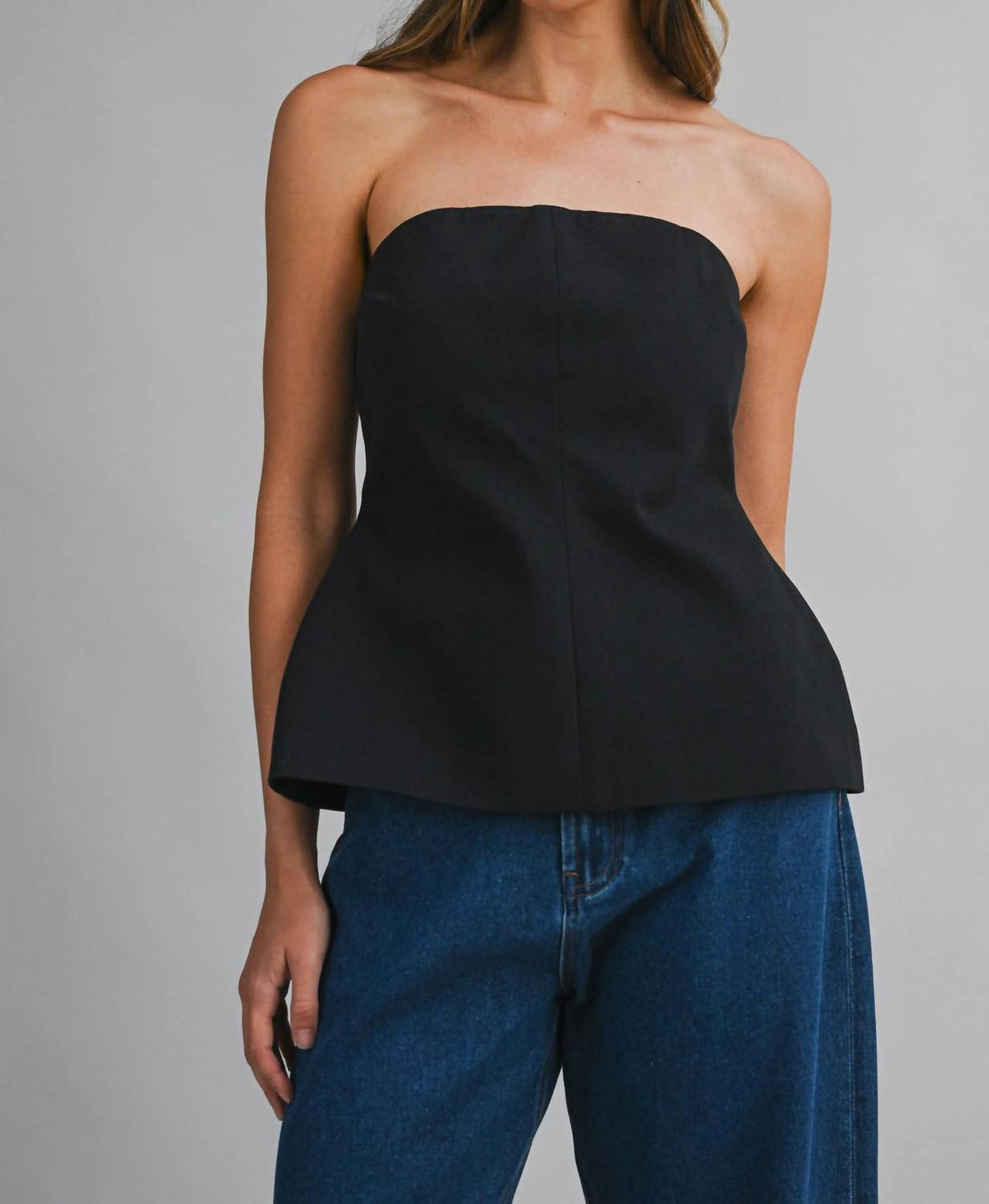 Luvee - Strapless Hourglass Top