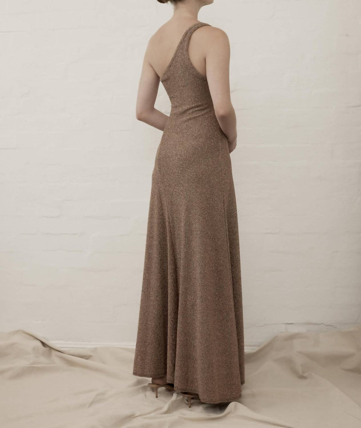Luxe De Valentina - One Shoulder Como Maxi Dress