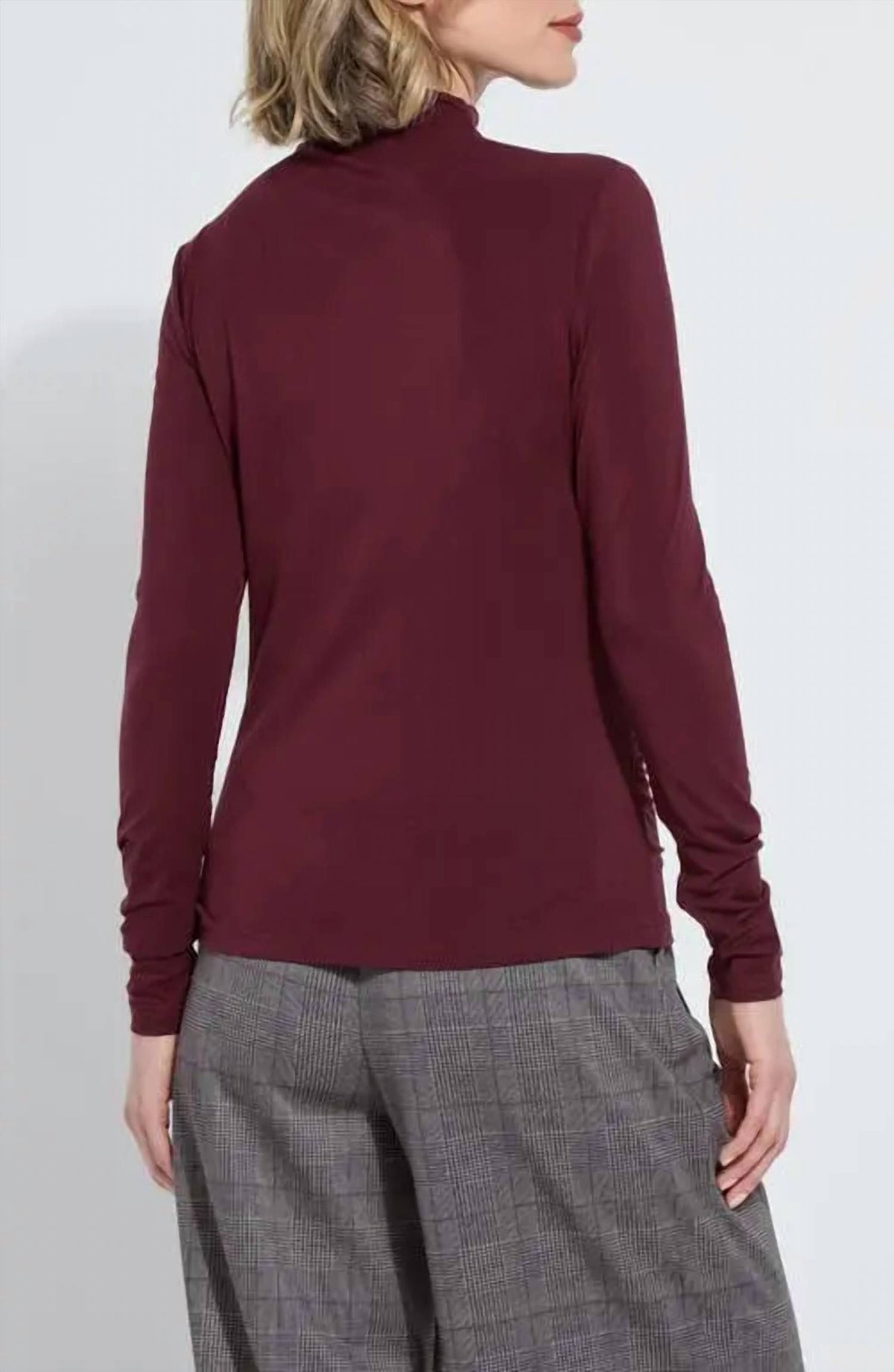Lysse - Ruched Funnel Neck Top