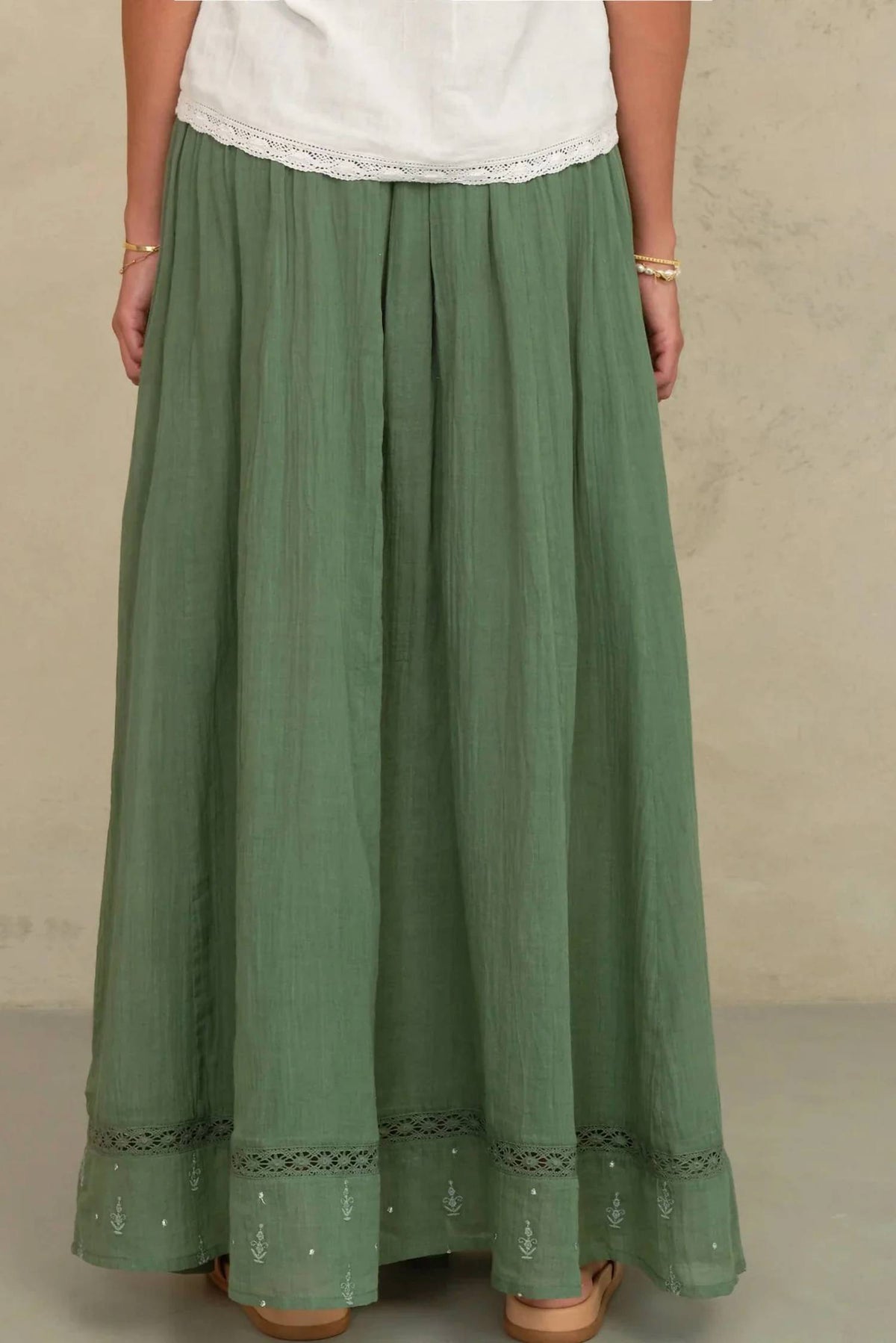 M.A.B.E. - Seri Maxi Skirt