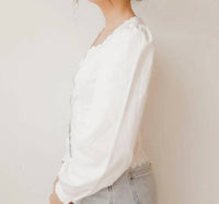 Mable - Daisy Scalloped Top