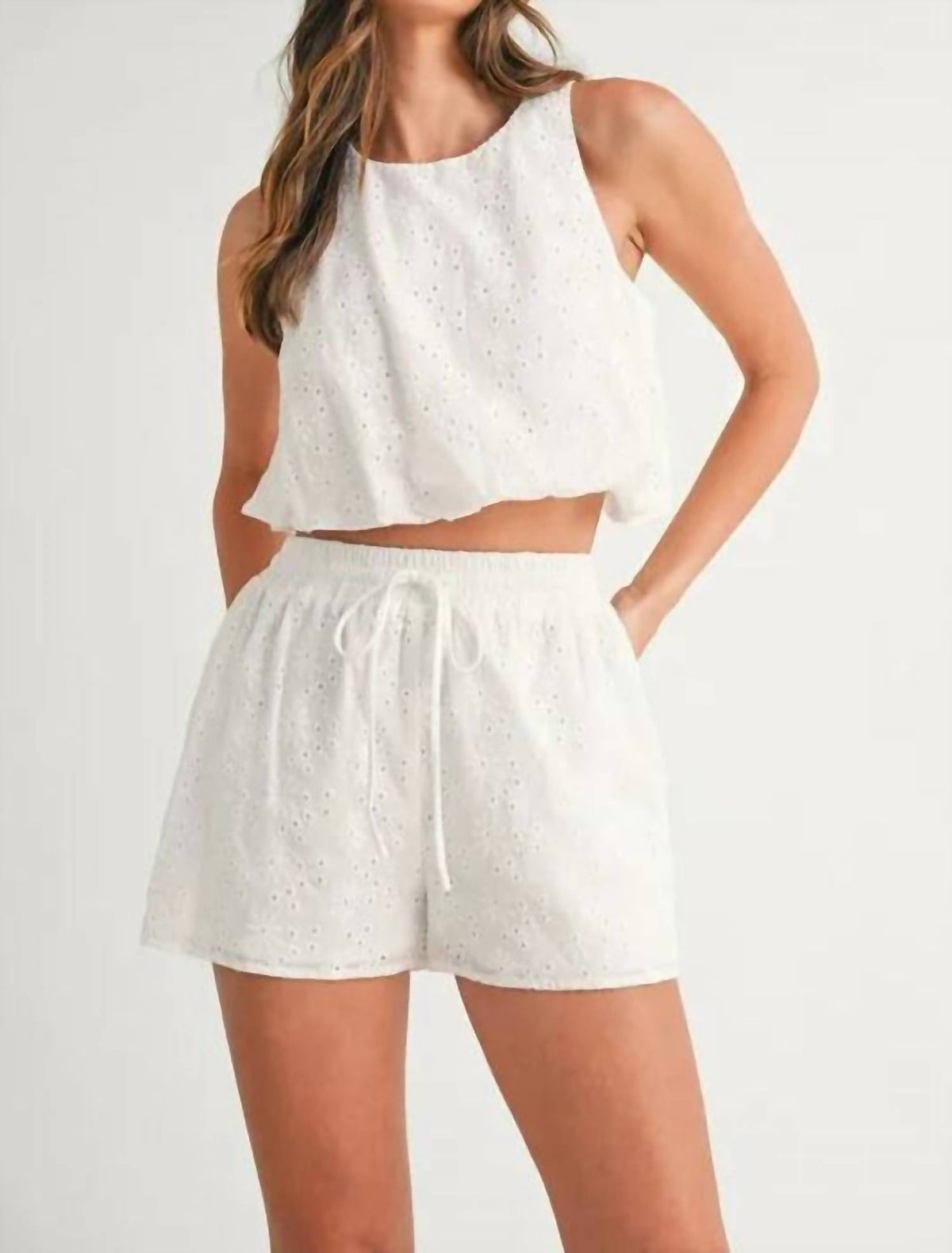 Mable - Eyelet Bubble Hem Sleeveless Top And Shorts Set