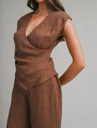 Mable - Textured Fabric V-neck Top