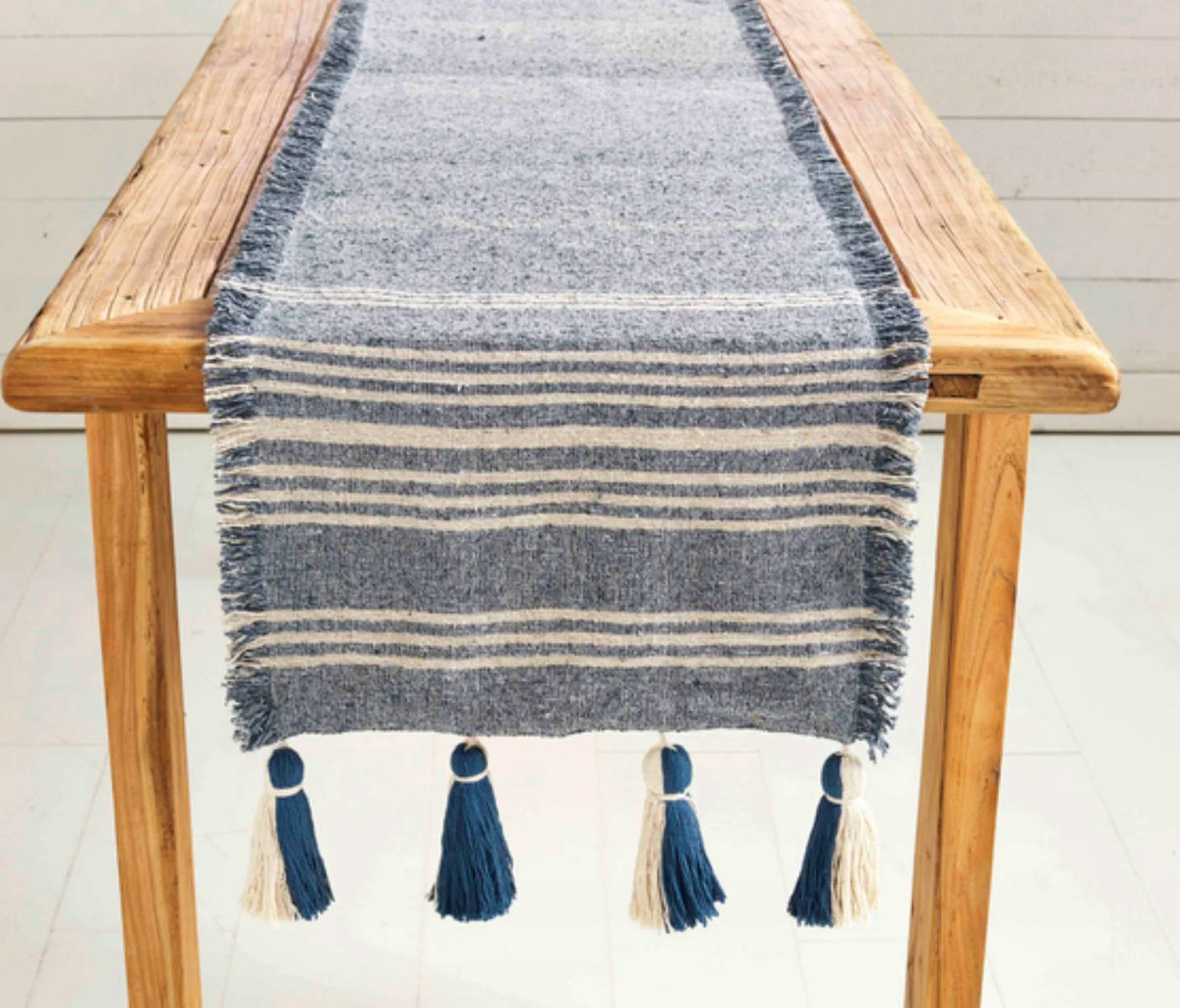 Mac - Ponchaa Table Runner