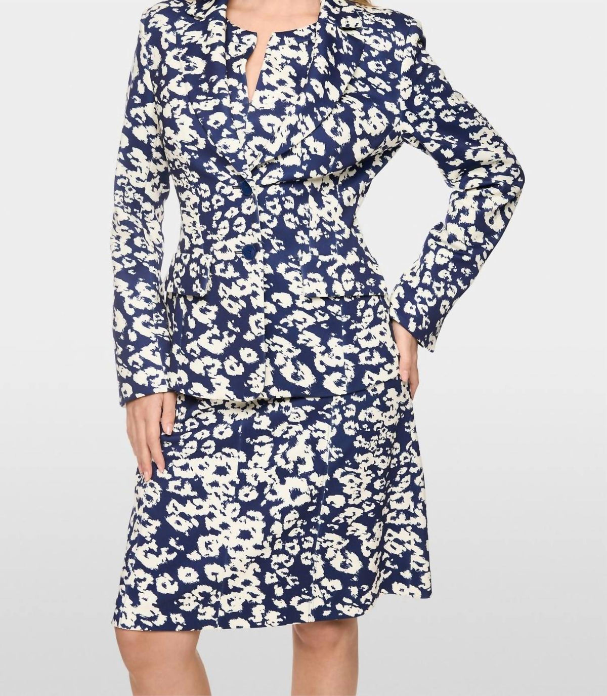 Marc Cain - Fitted Blazer with print