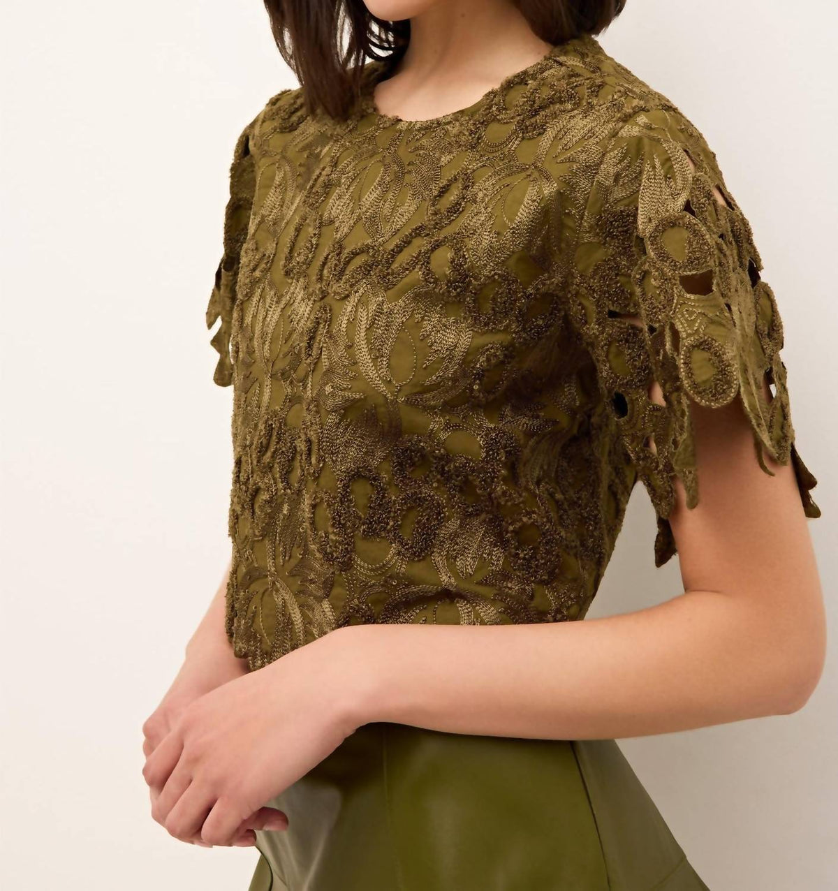 Marie Oliver - Pelumi Crop Top