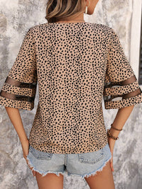 Mccolin - Janey V-neck Half Sleeve Top