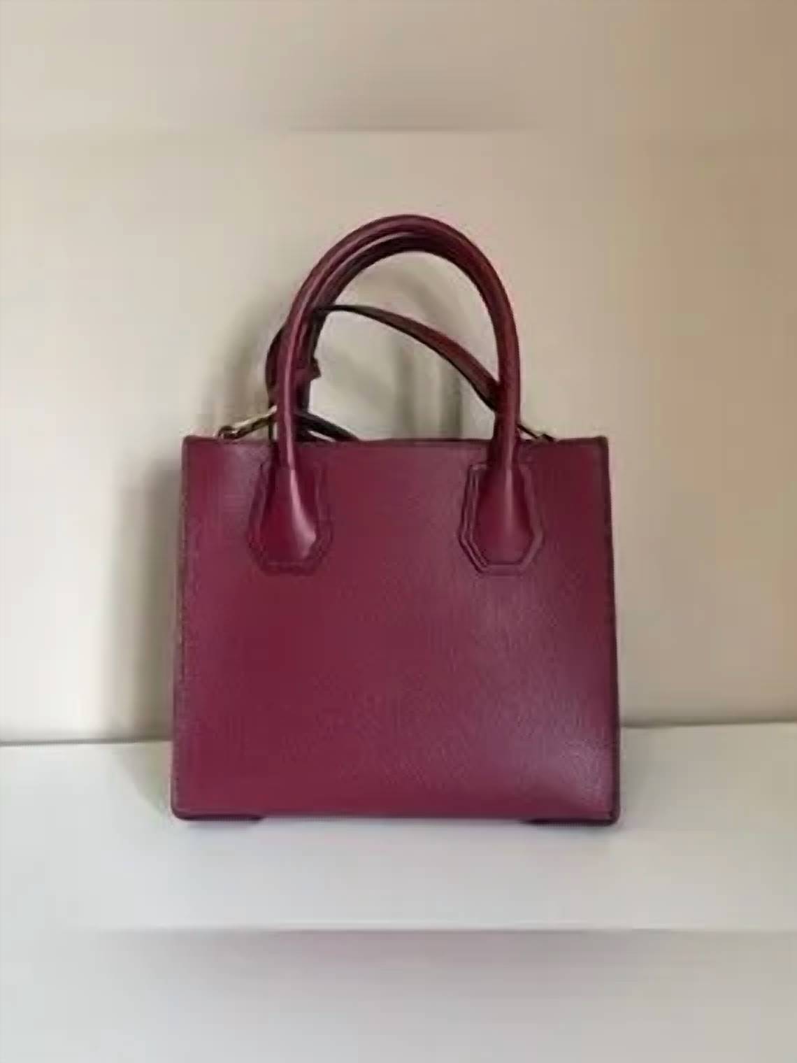 Michael Kors - Women's Mercer Medium Messenger Bag