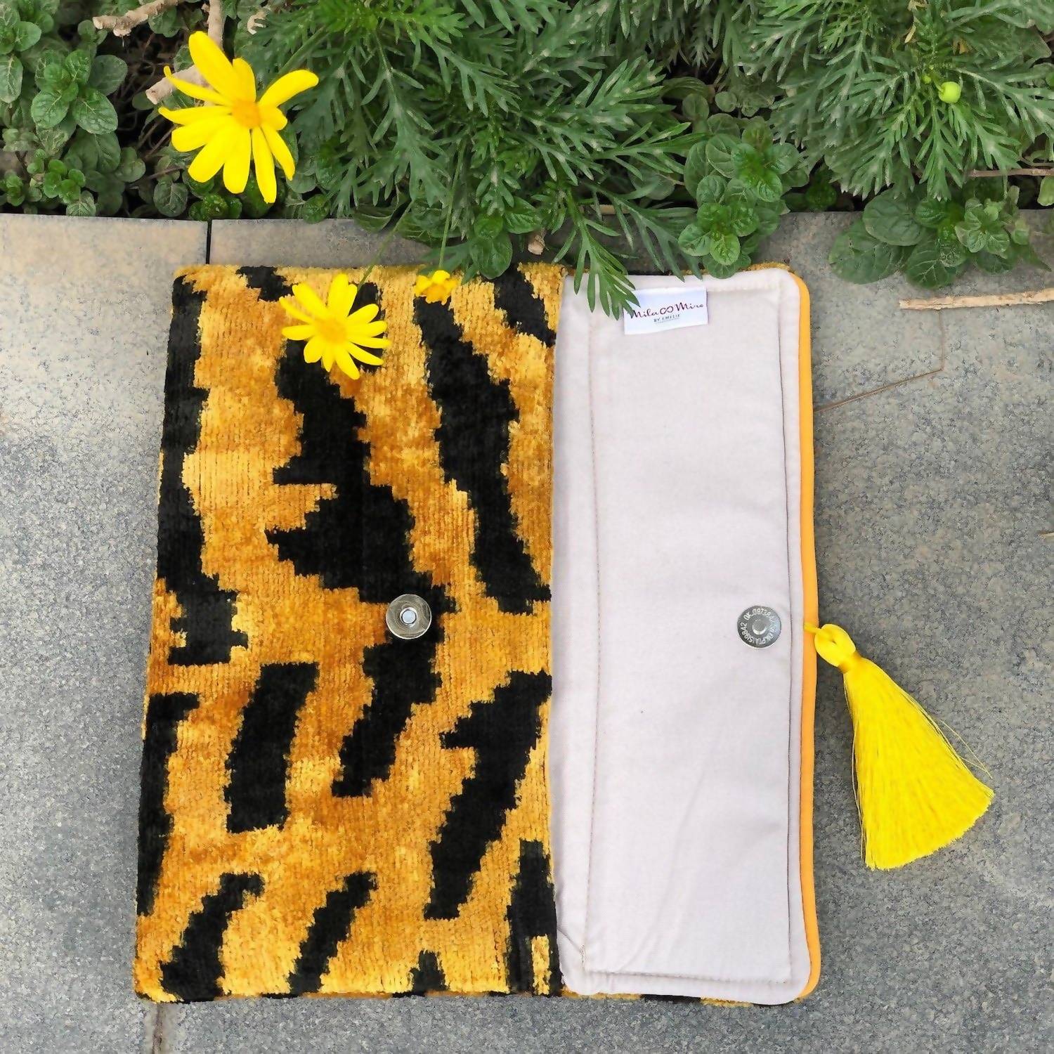 Mila Miro By Emelie - Acireale Silk Clutch - bags - black - clutches
