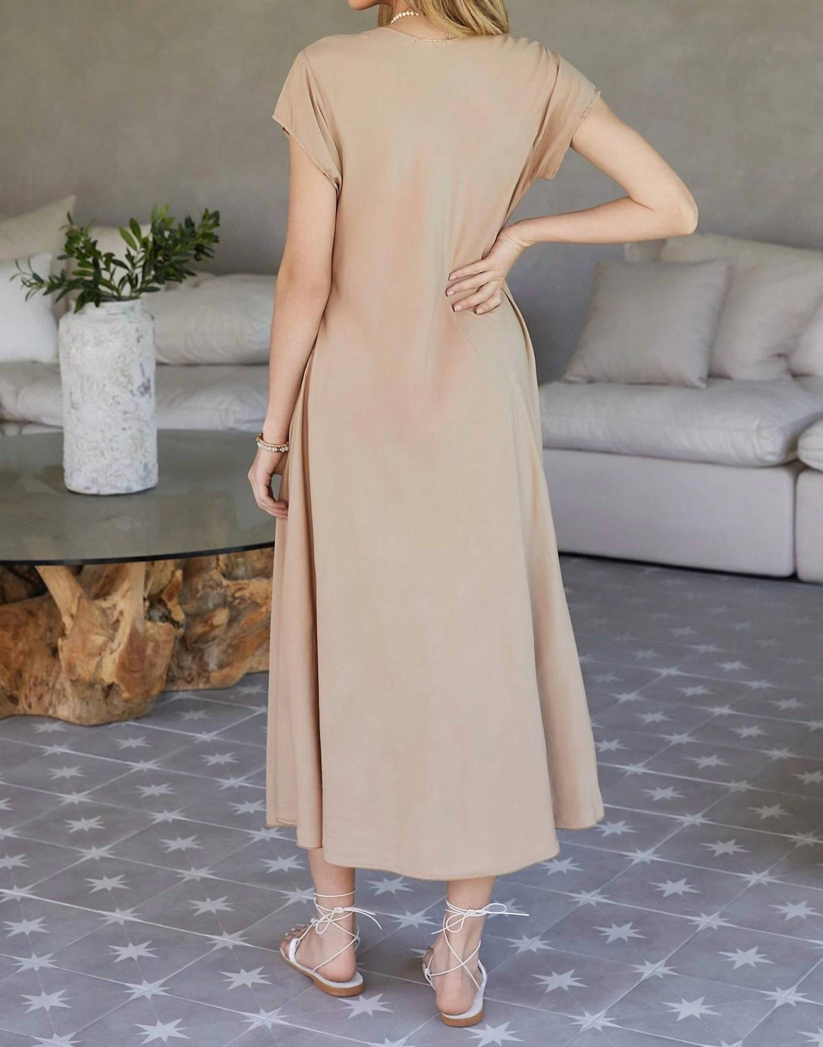Milio Milano - The Italian Dress