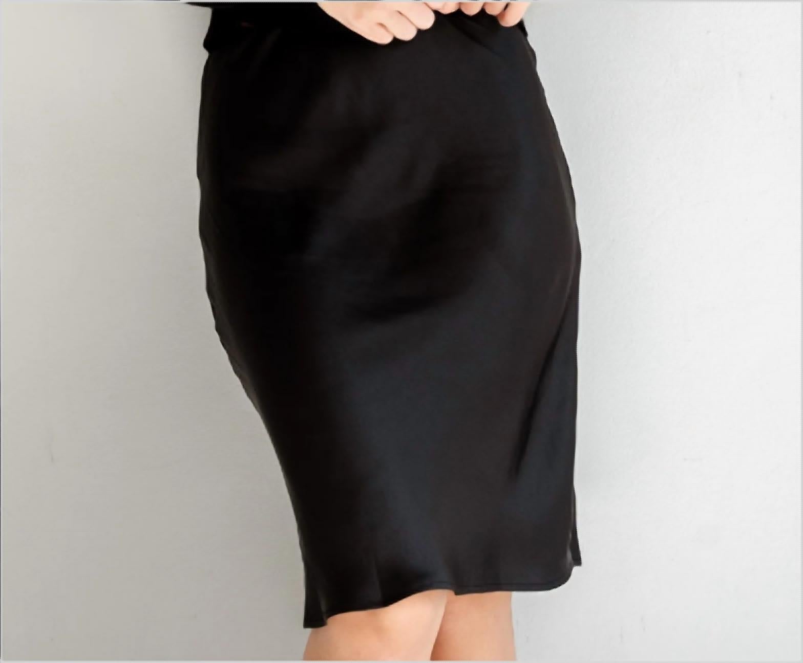 Mima Rosso - Regular Length Slip Skirt - black - clothing - directbrandpartner