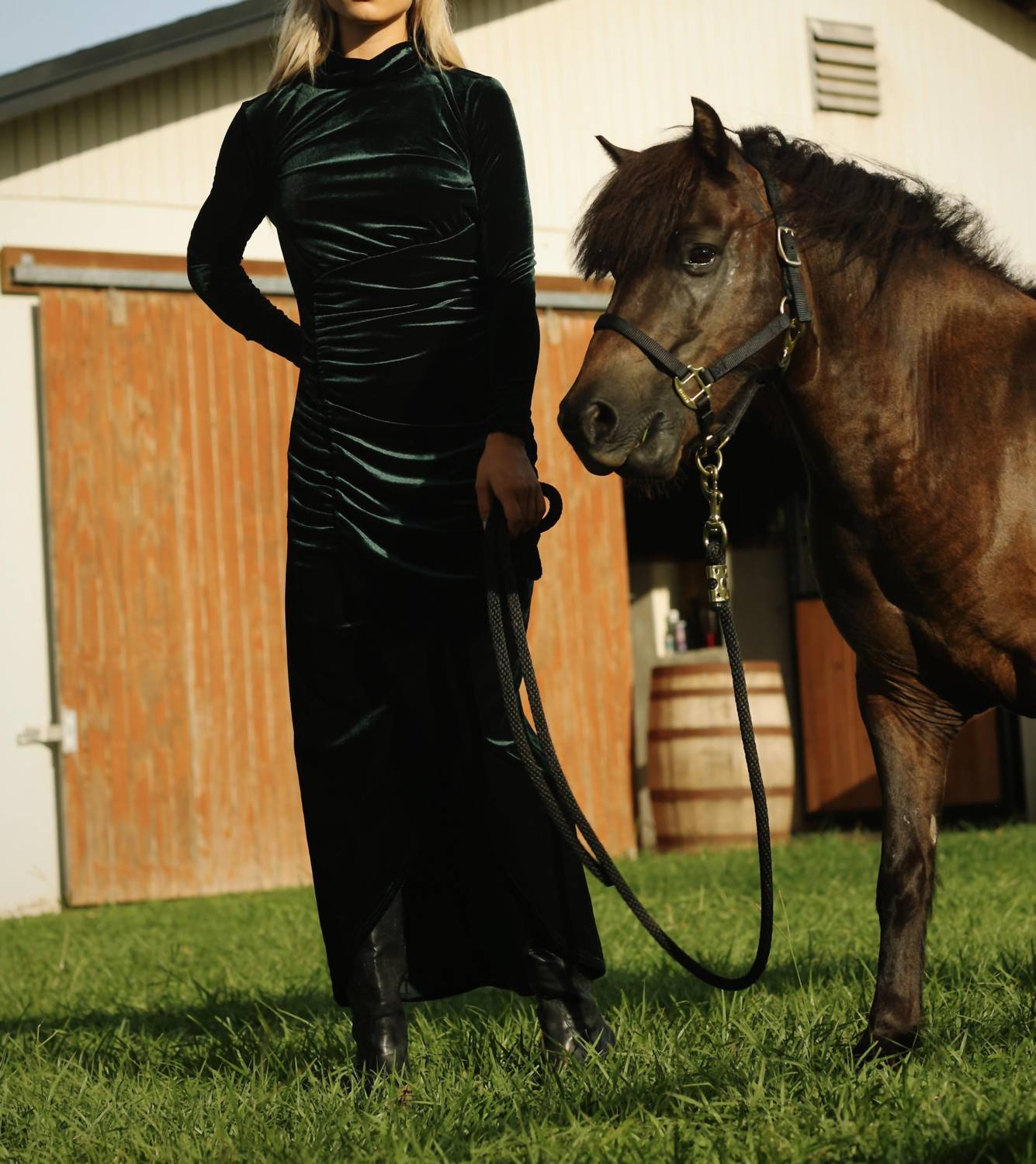 Mima Rosso - Velvet Ruched Maxi Dress - clothing - directbrandpartner - dresses