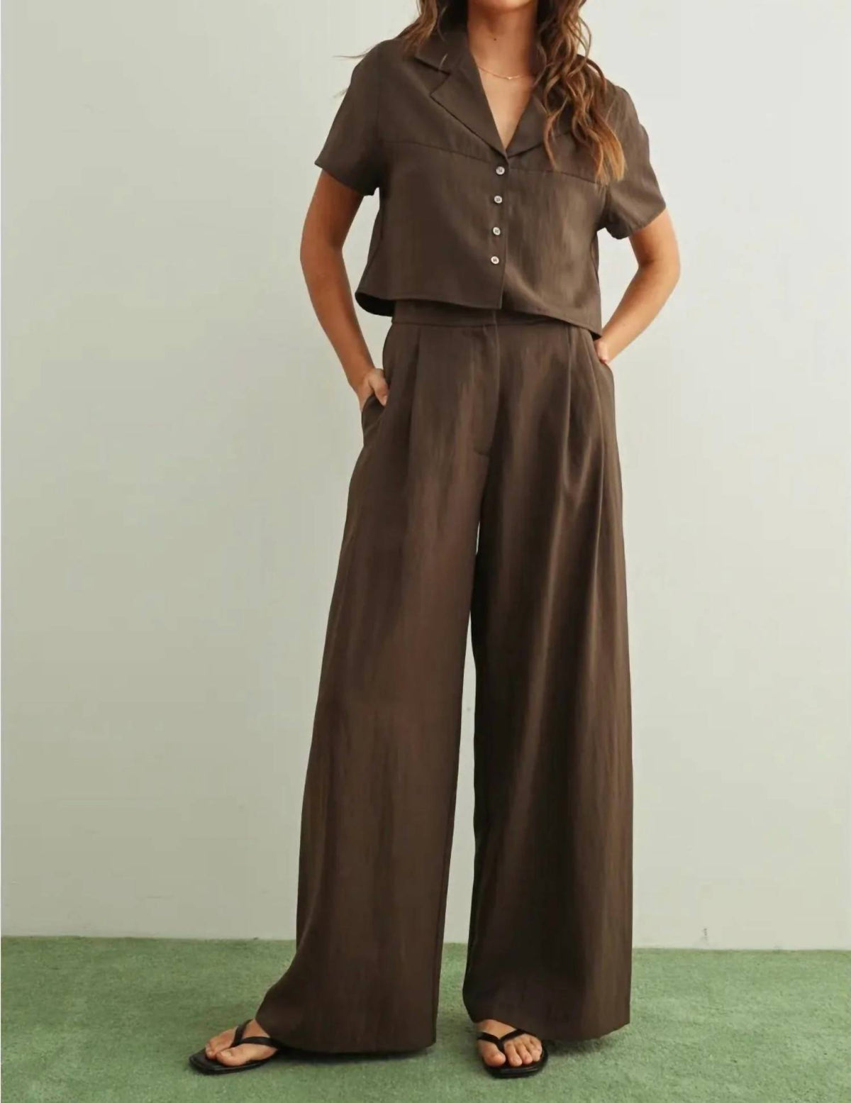 Miou Muse - Button-up Cropped Shirt