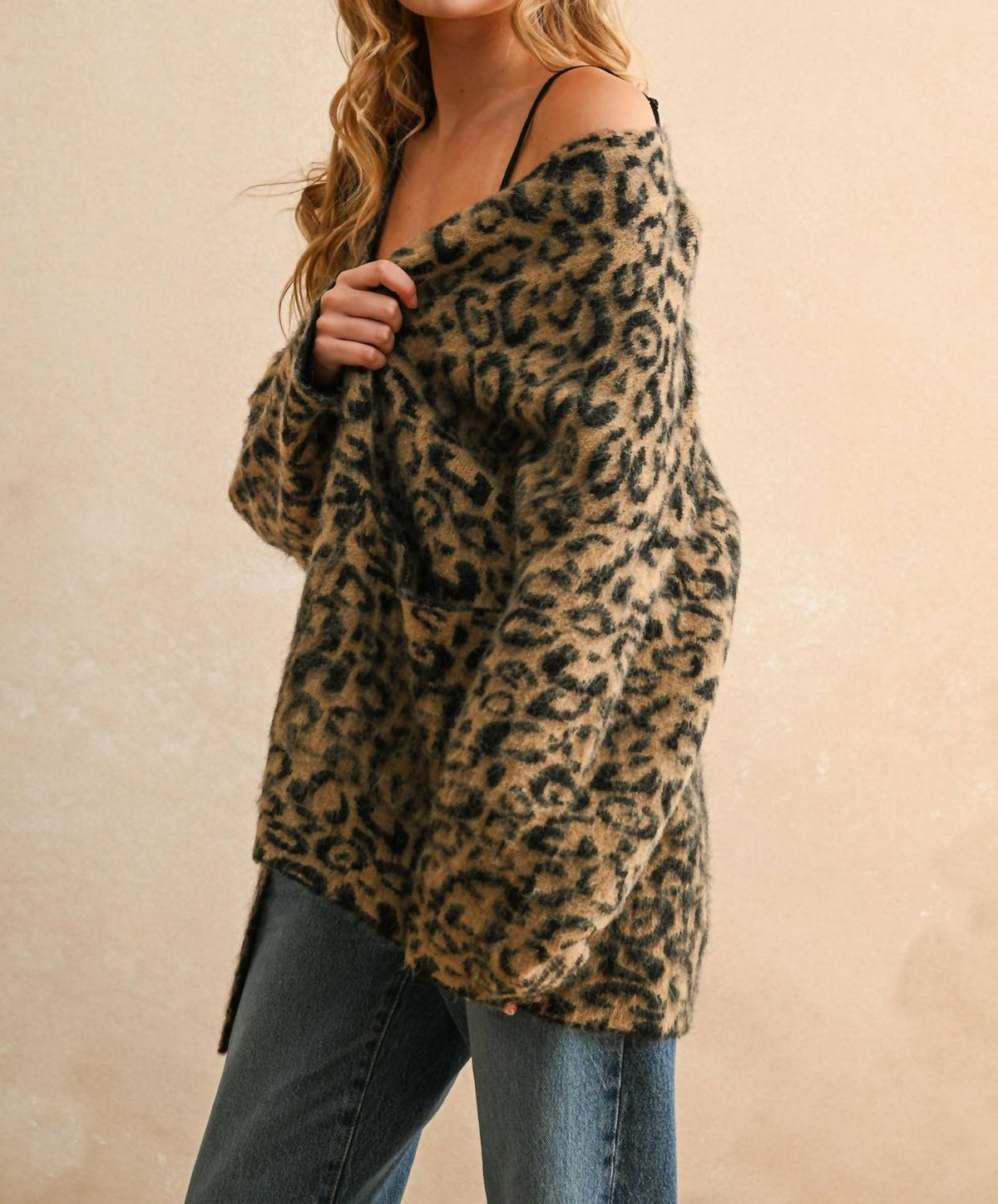 Miou Muse - Fuzzy Oversized Cardigan