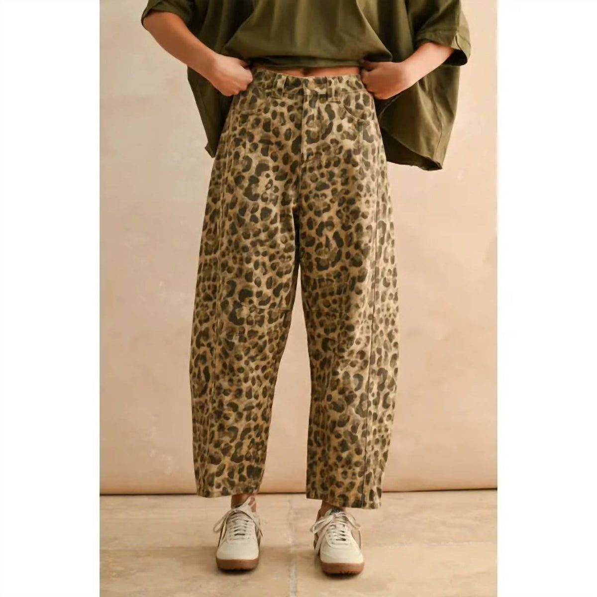 Miou Muse - Wide Leg Barrel Jeans