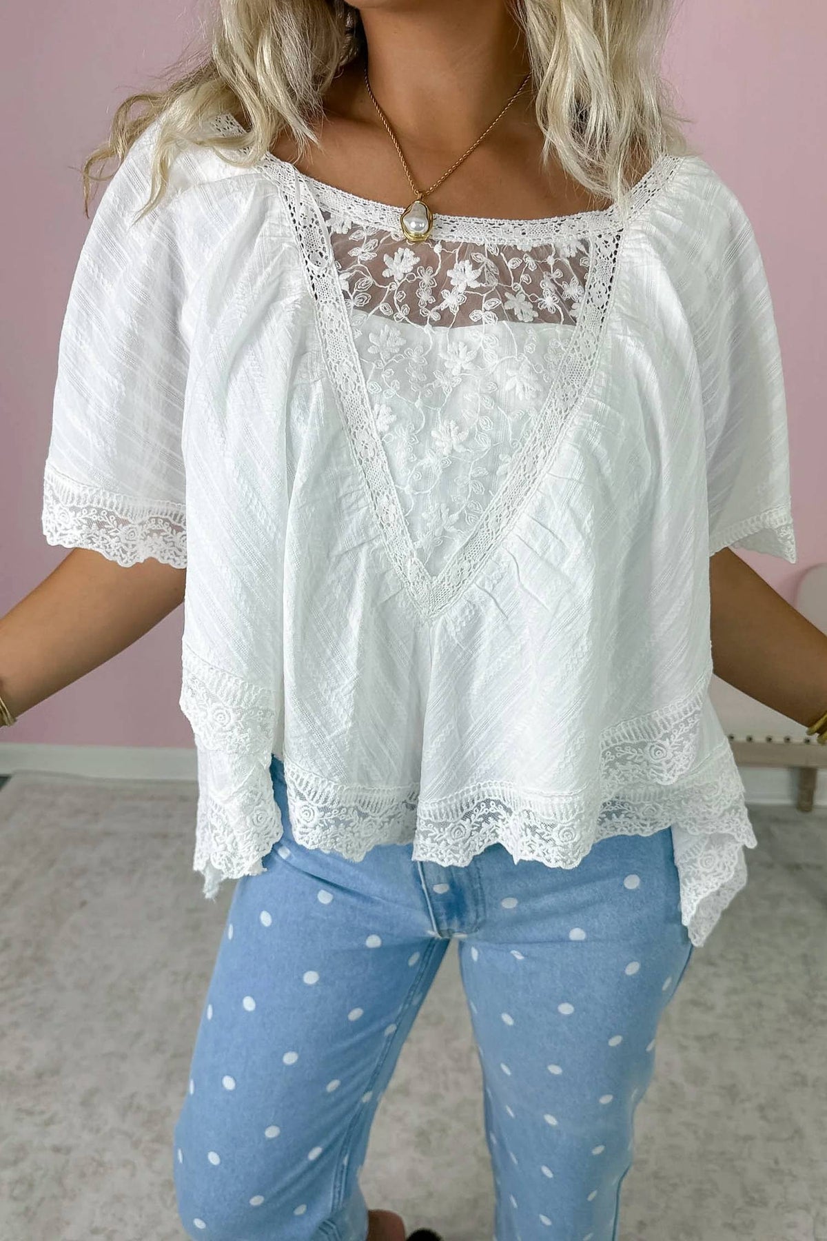 Mittoshop - Bloom Embroidered Lace Top