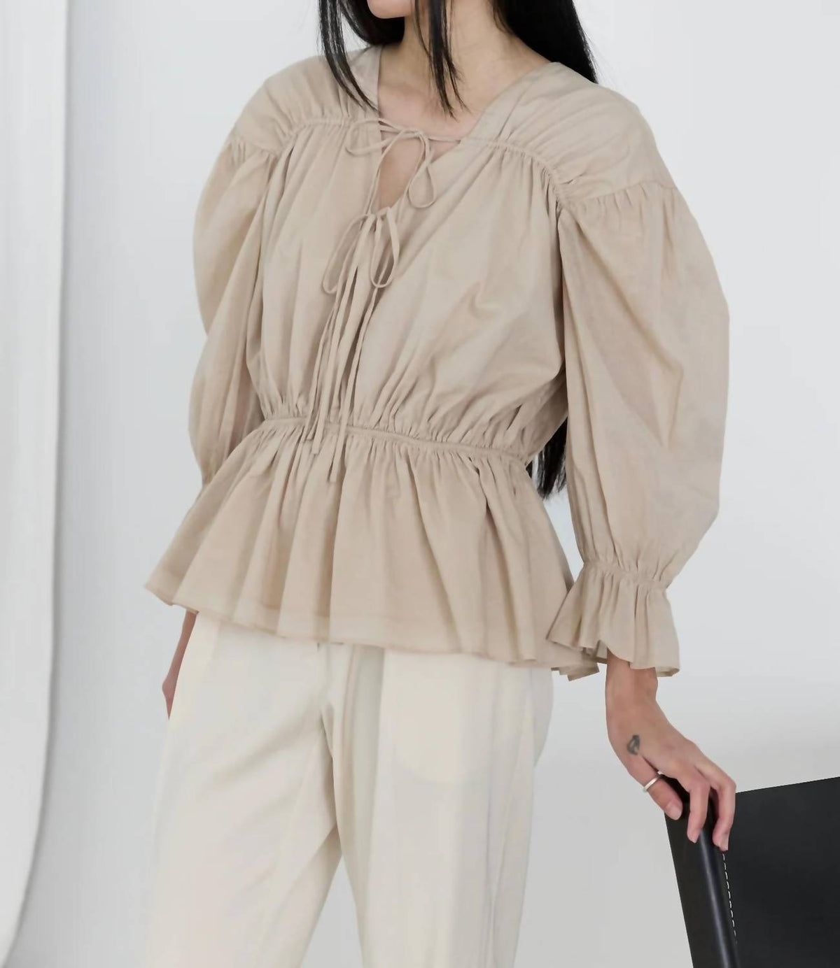 Mod Ref - Feminine Cotton Blouse