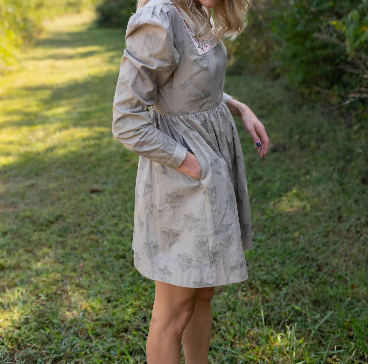 Modafleur - Rose Mini Dress
