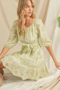 Modo Borboleta - Eyelet Dress
