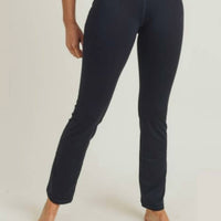 Mono B - Straight Leg Legging