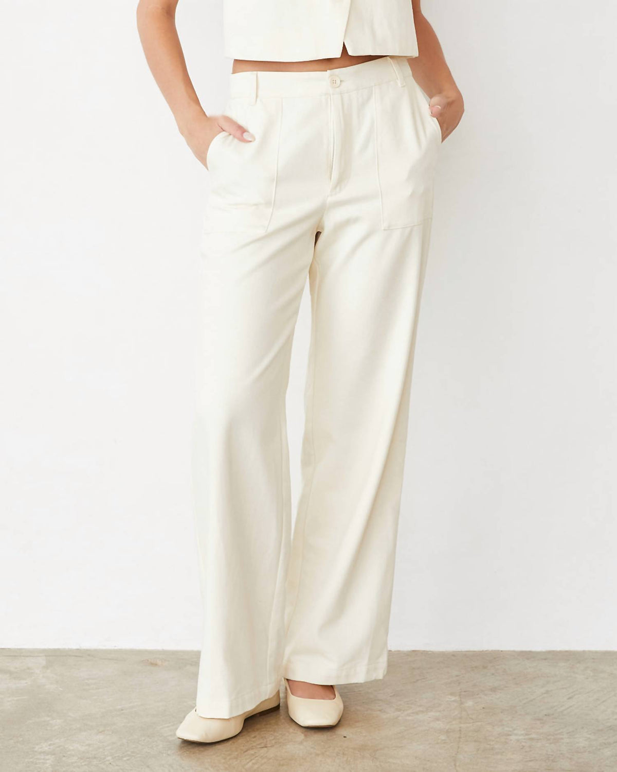 Monrow - Women's Soft Twill Patch Pocket Pant